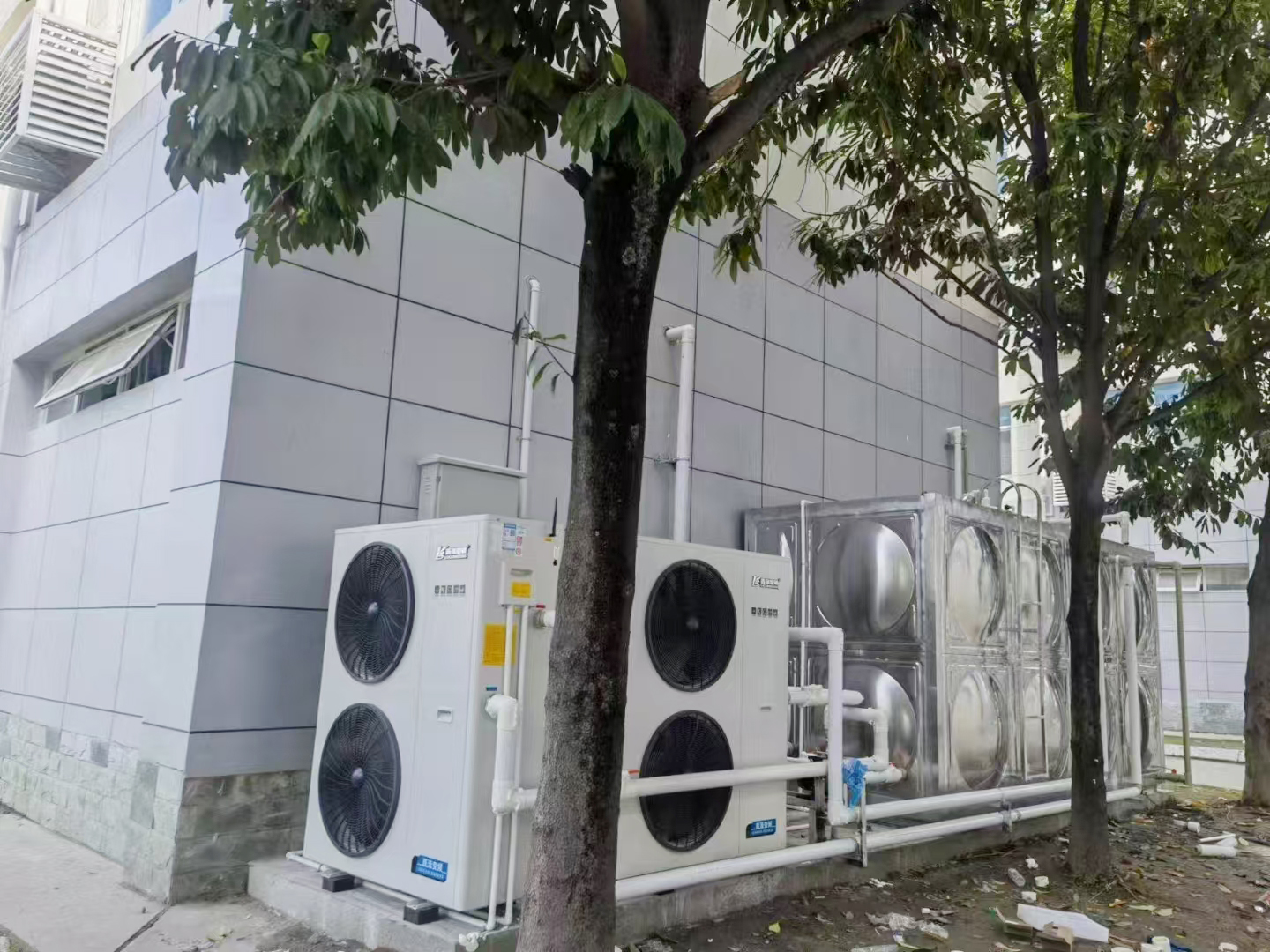 成都某消防隊空氣能熱泵熱水工程